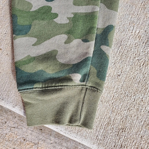 Old Navy Women's Green Camo Joggers Size Small Tall - Picture 8 of 15